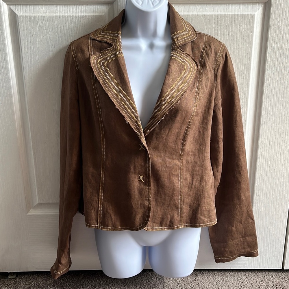 Vintage Women’s True Meaning linen jacket.